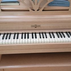 50 Dollar Beautiful Piano