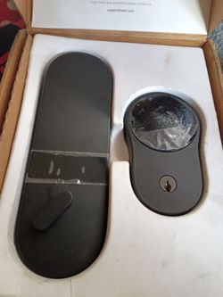 LATCH / with keys BRAND NEW