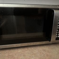 Microwave Oven