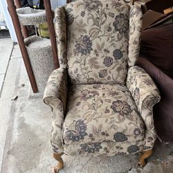 Free Vintage Furniture 