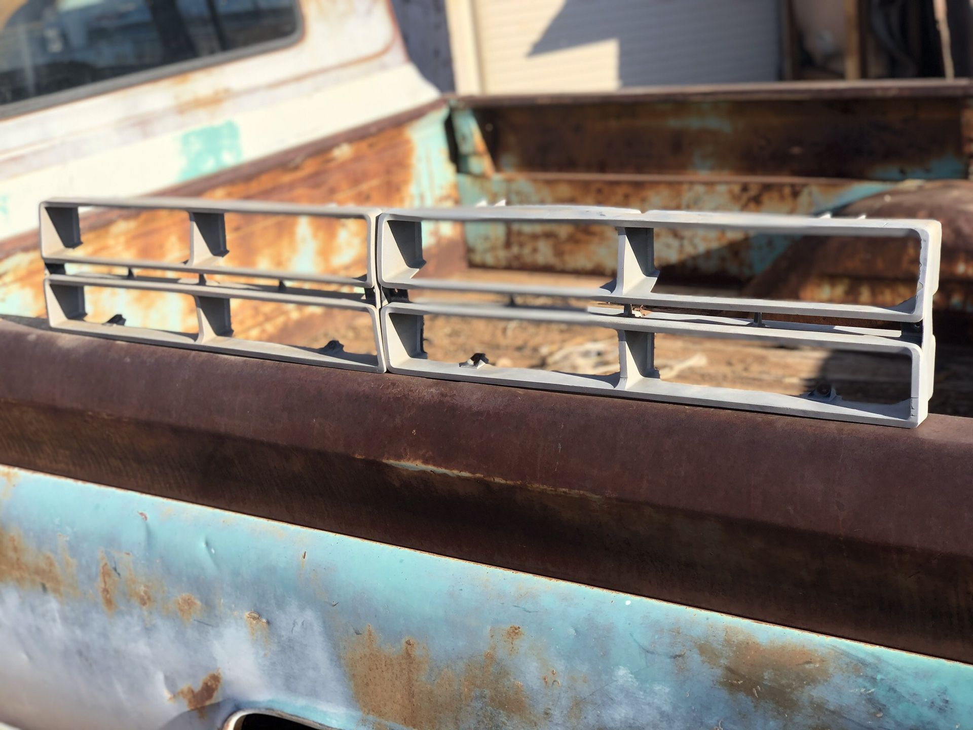 67-72 Ford Grille Inserts