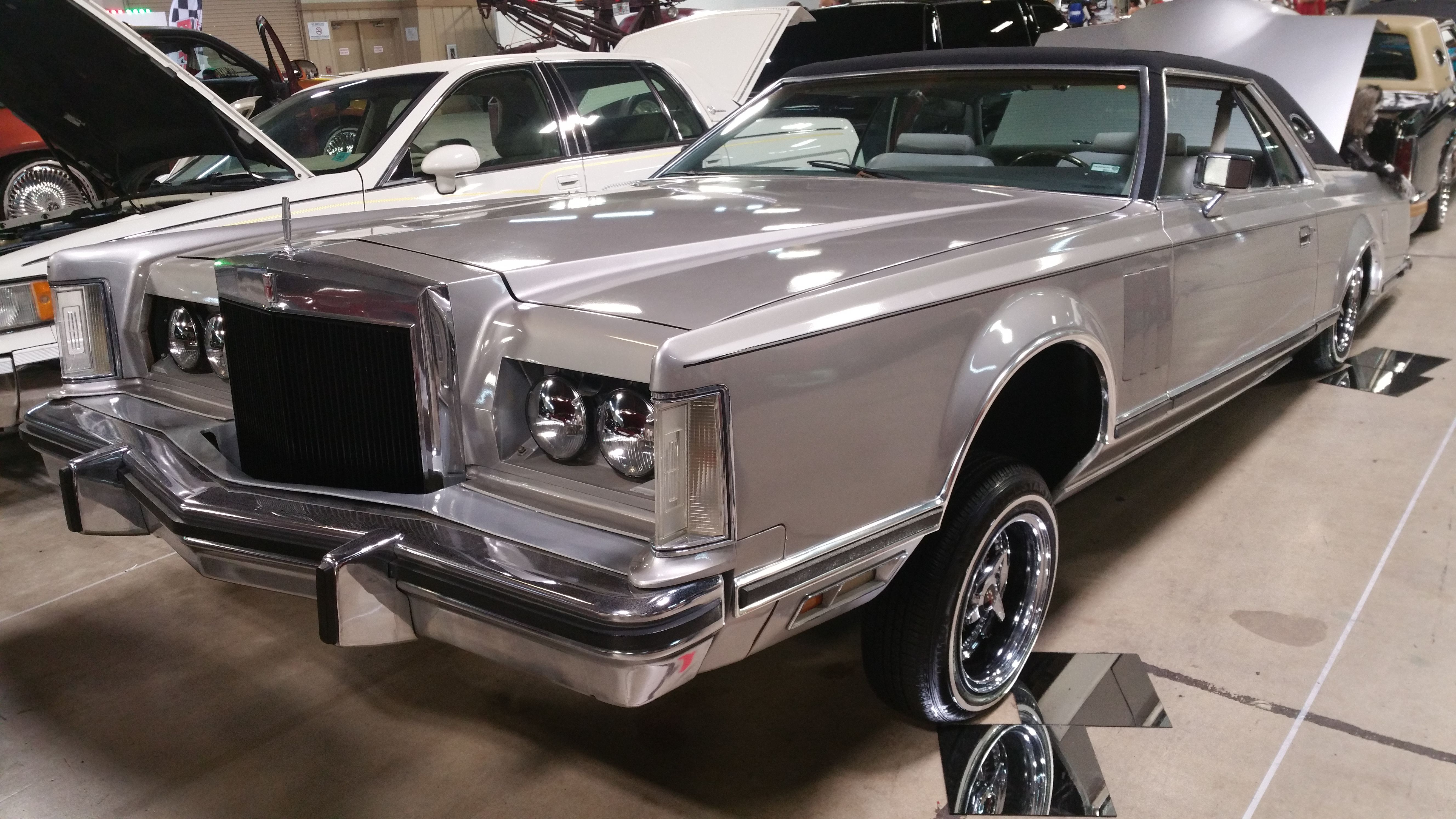 Lincoln Mark v lowrider