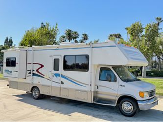 2004 Gulf Stream ultra touring edition Class C Must See