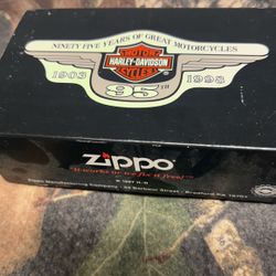 Zippo Harley Davidson 95th Anniversary 1997 Set