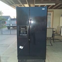 Refrigerator great condition 350$ or Best offer