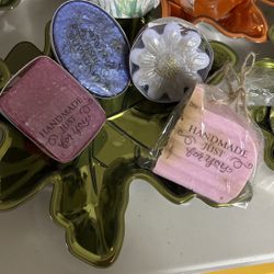 Soaps Nice And Beautiful With Essential Oil Fragance Vegan Base 