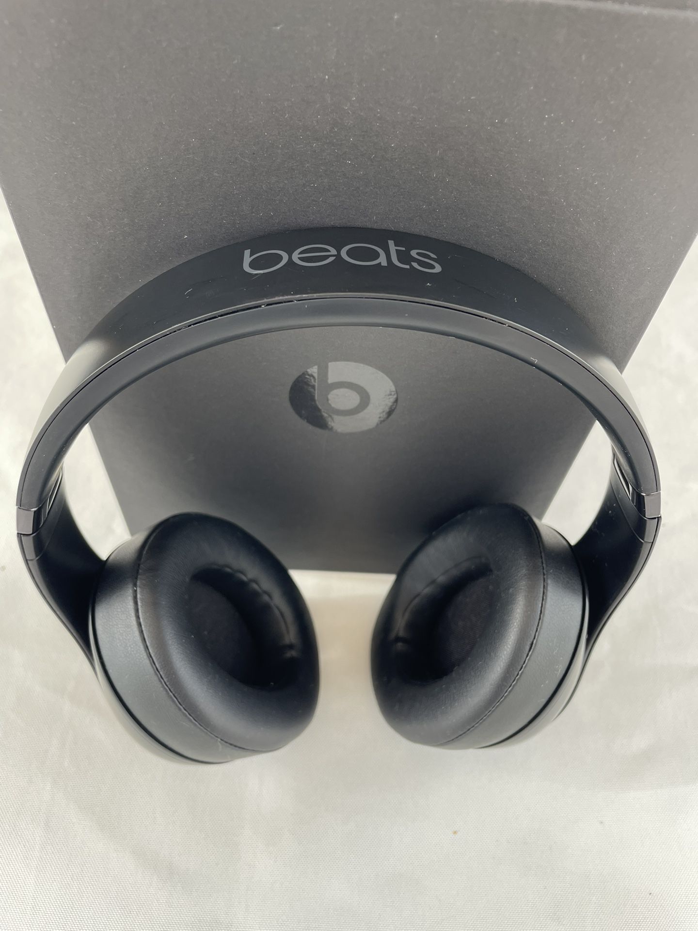 Beats Studio 3 with Pure Active Noise Canceling In Matte Black