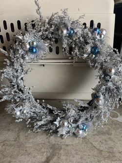 Large sized Winter wreath