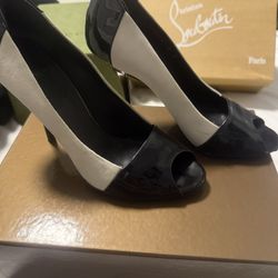 Gucci Heels Size 8 - Retails $550