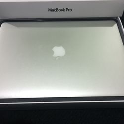 Macbook Pro 15” i7 Laptop - i7 8GB RAM 500 HD  w/ Office &PS