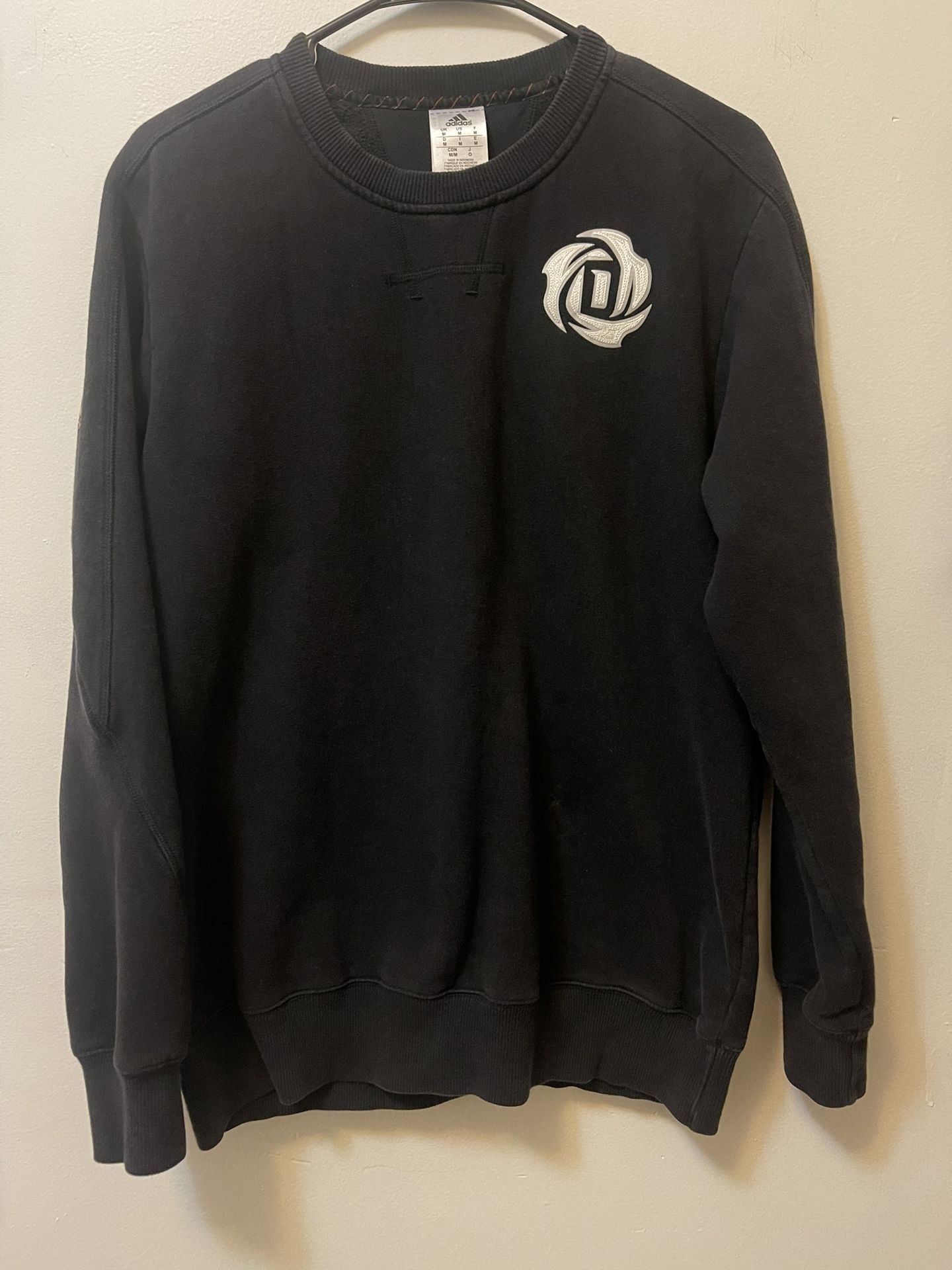 Derrick Rose Adidas “Rooted in Chicago” sweater