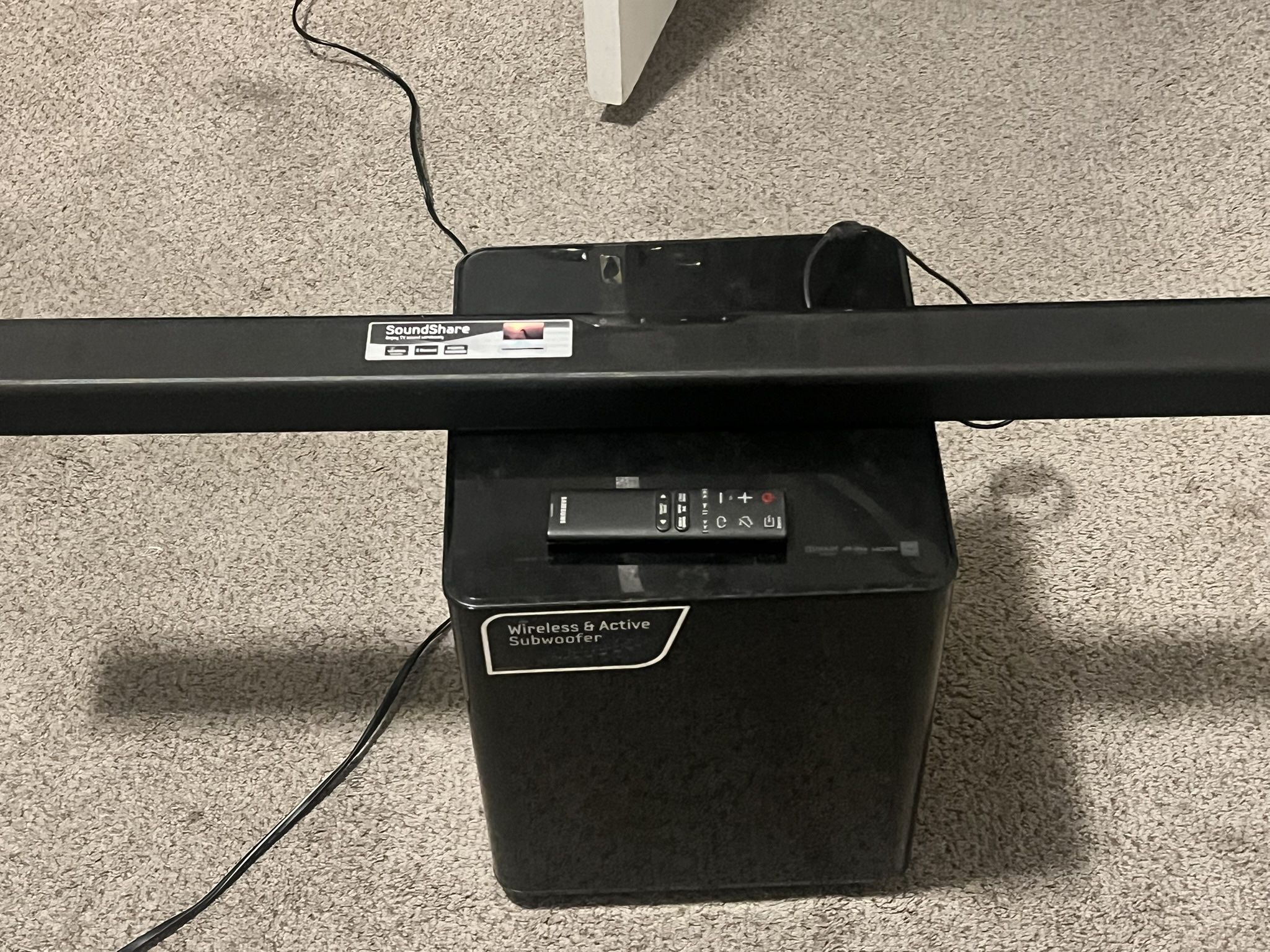 Samsung Wireless Sound Bar And Subwoofer 