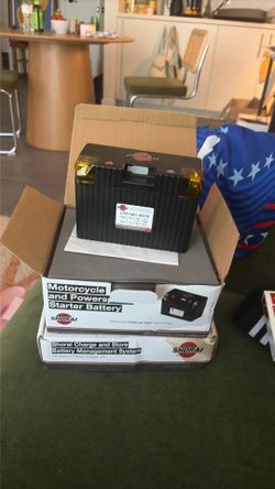 Lithium motorcycle starter battery and battery management system brand new