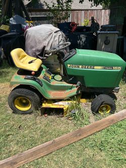 Jhon Deere riding lawnmower