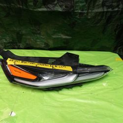 2019-20 Hyundai Santa Fe Right Headlight Larga