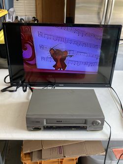 RCA Accusearch Four-Head VCR W/AV Cables In Gray “NO REMOTE” Tested & Works. 