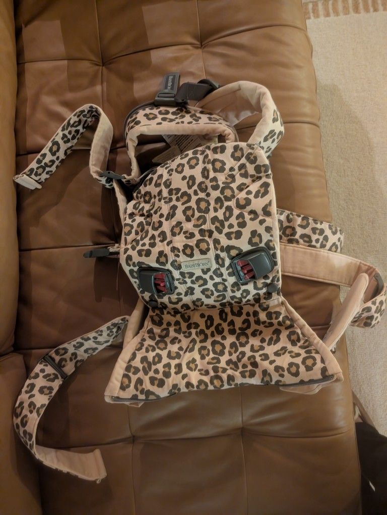 Baby Bjorn Carrier - Cheetah