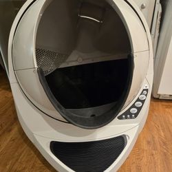 LitterRobot 3 Connect **only 6 months old, barely used**