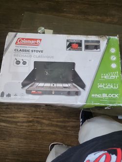Coleman classic stove