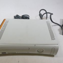 Gaming Systems & Games

Microsoft Xbox 360

Microsoft Xbox 360 System w/ Power AV HALO 3 HDD


