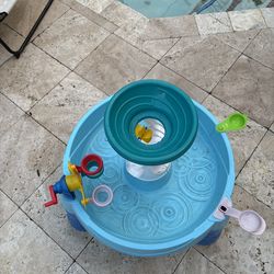 Outdoor baby water table