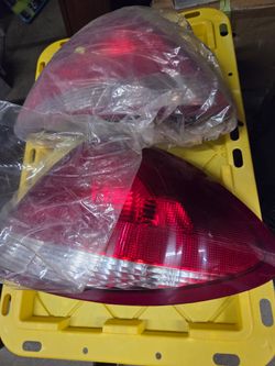 Tail lights ford taurus
