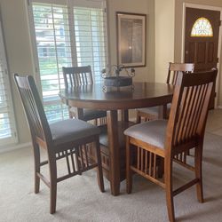 48 Inch Table 4 Padded Chairs