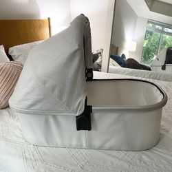 Uppababy Basinett With Accessories 