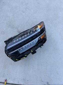 2025 2026 Genesis GV70 headlight left side
