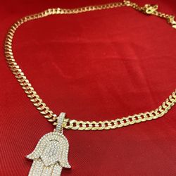 14k DIAMOND HAMSA HAND 