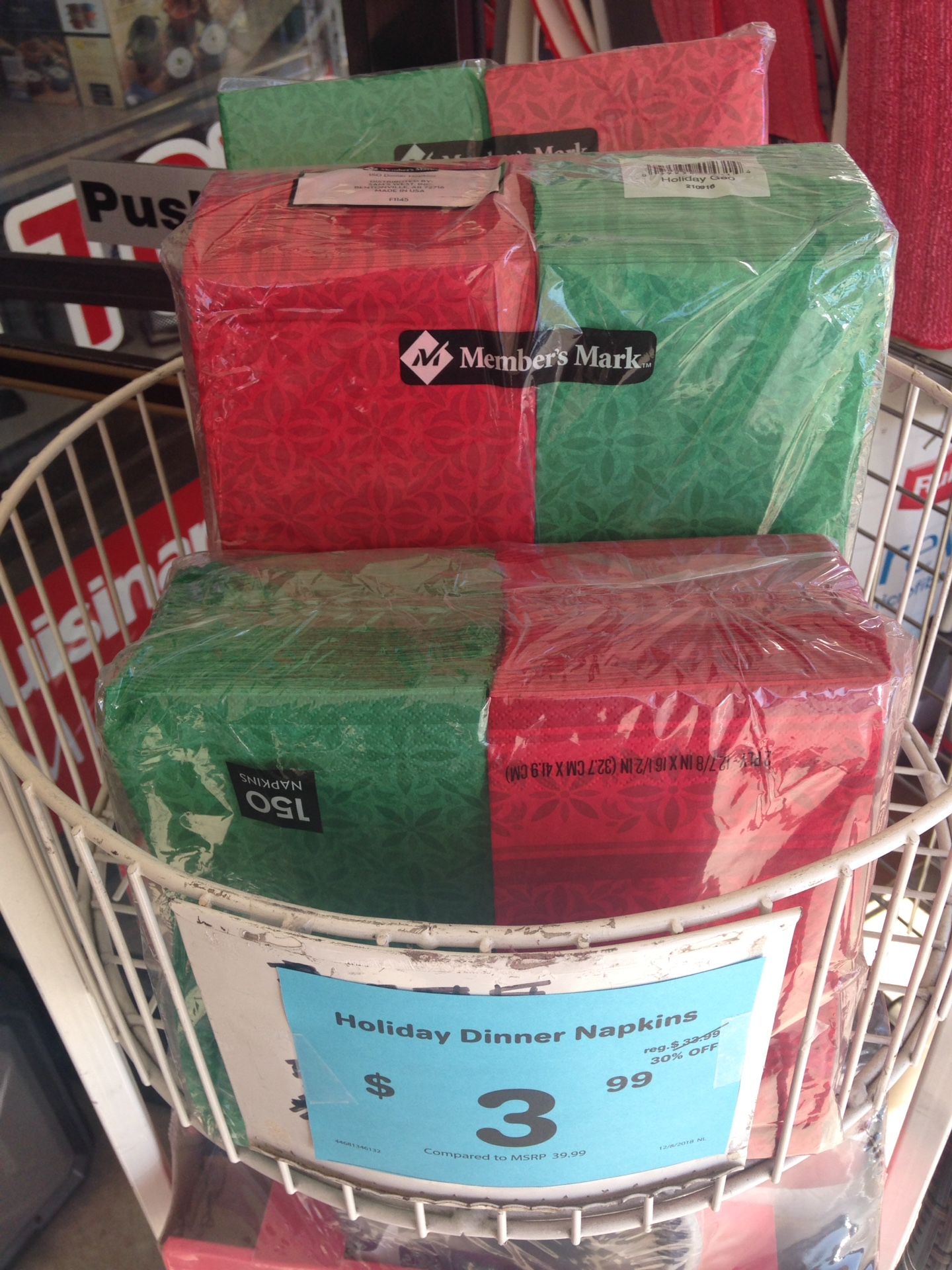 .New Member's Mark Holiday Napkins 150 ct