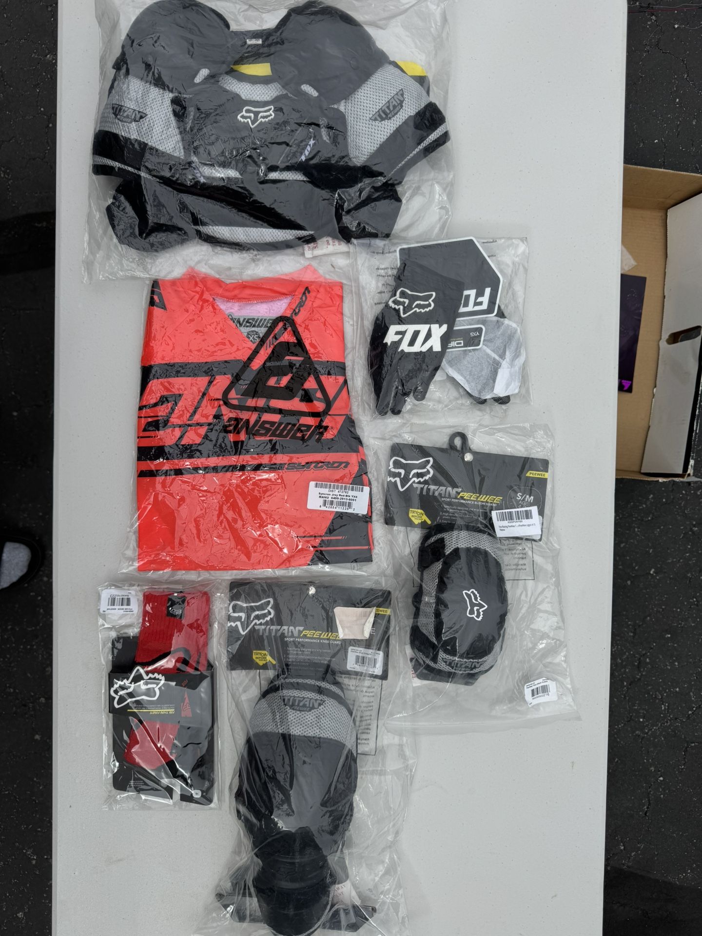 Complete FOX and Answer Racing Kit Free Pickup Greater Salinas Area