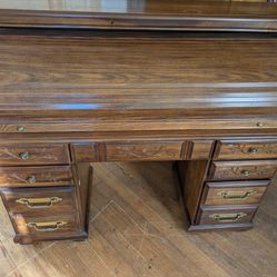 Vintage Wood Roll Top Desk With Light