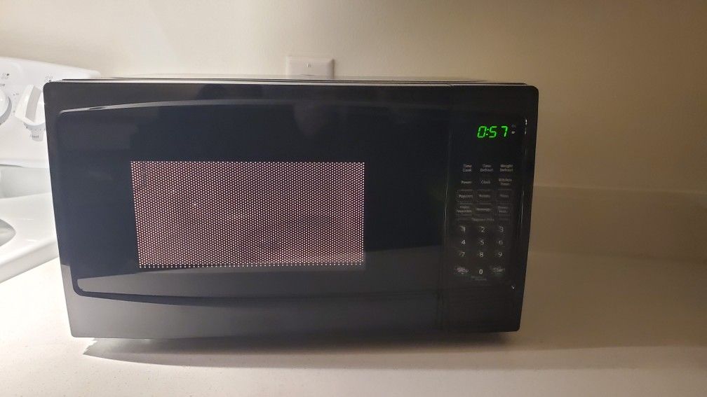 Danby  Microwave 700 Watts