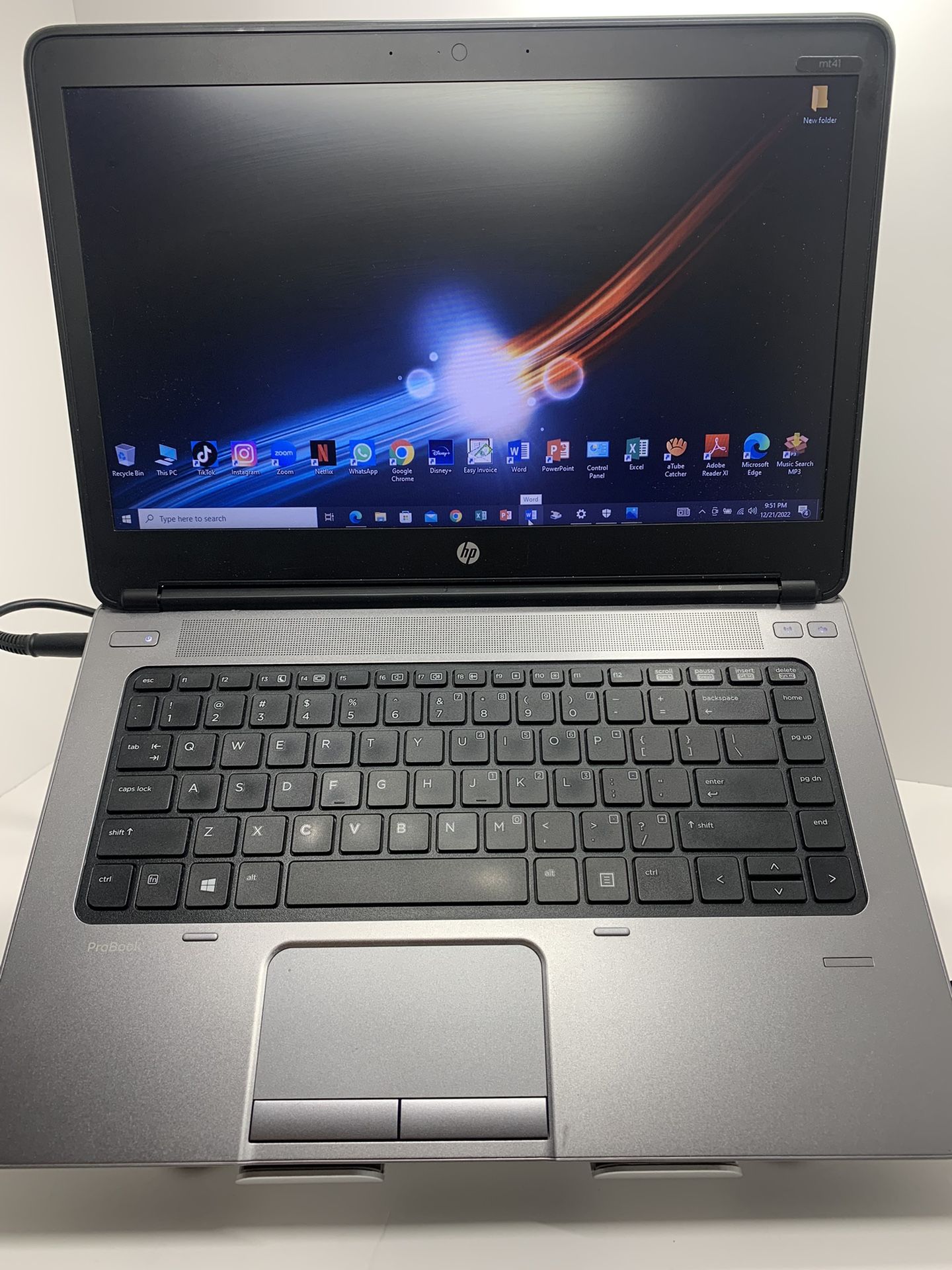 HP NOTEBOOK …MT- 41….128 GB .SSD ( Capacity ) ..4.0 RAM . READY FOR CLASSES ON LINE OR WORK FROM HOME