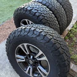 Toyota Tacoma rims and tires 6 Birlos 