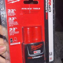 Milwaukee RedLithium cp20 battery 45$ ea | SALE READ desc