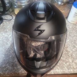 Motorcycle helmet