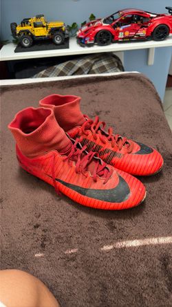 Size 9 soccer cleats - Mercurial nike