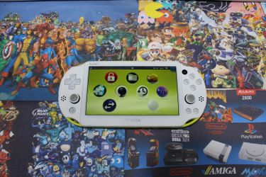 PS vita slim 2000 psp PS4 PS4 controller ps5 Christmas