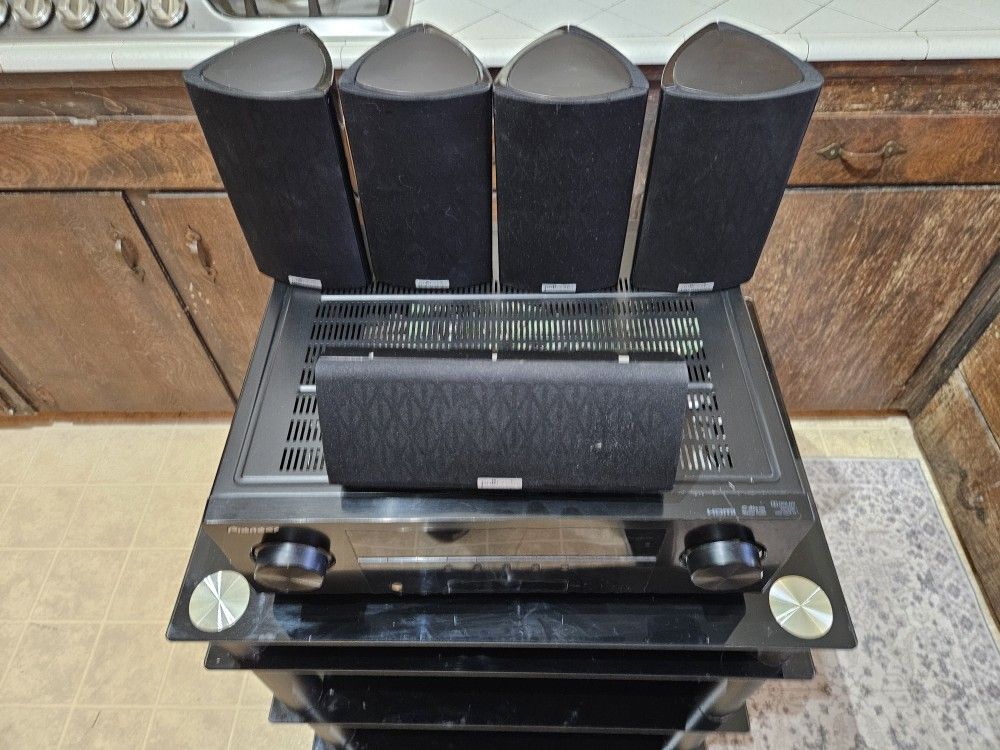Pioneer VSX 511 Reciever, 5 Polk Audo Speakers & Glass Rack
