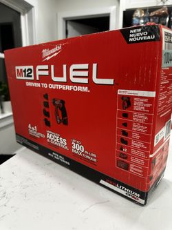 Milwaukee Multihead M12 With 2 Batteries Y Charger