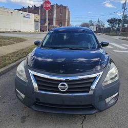 Nissan Altima 2014 S 2.5 