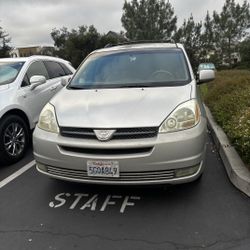 2004 Toyota Sienna