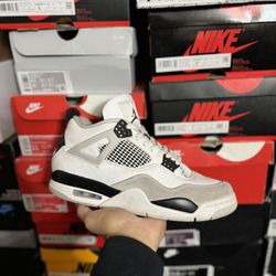 Jordan Military Black 4s size 9 USED But Clean