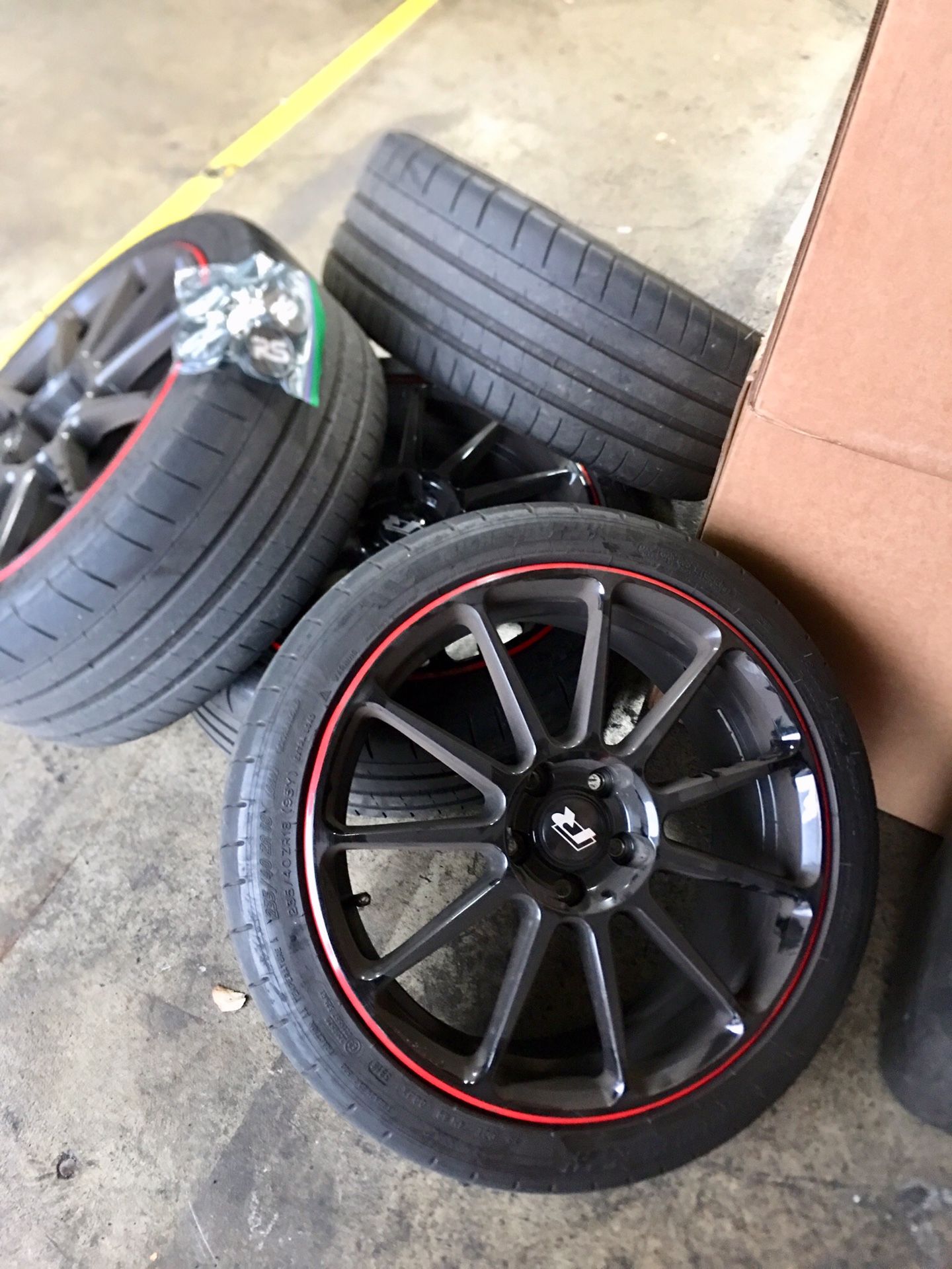 Neuspeed rse11 18x8 +45 5x112 w/ MPSS tires