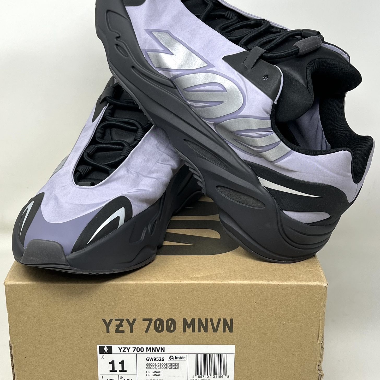 adidas Yeezy Boost 700 MNVN Geode Men's Size 11 for Sale in Palos Hills, IL  - OfferUp