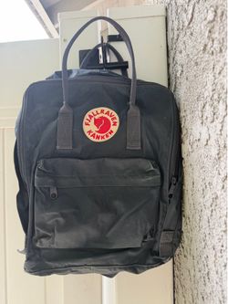 Fjällräven Kånken Backpack – navy