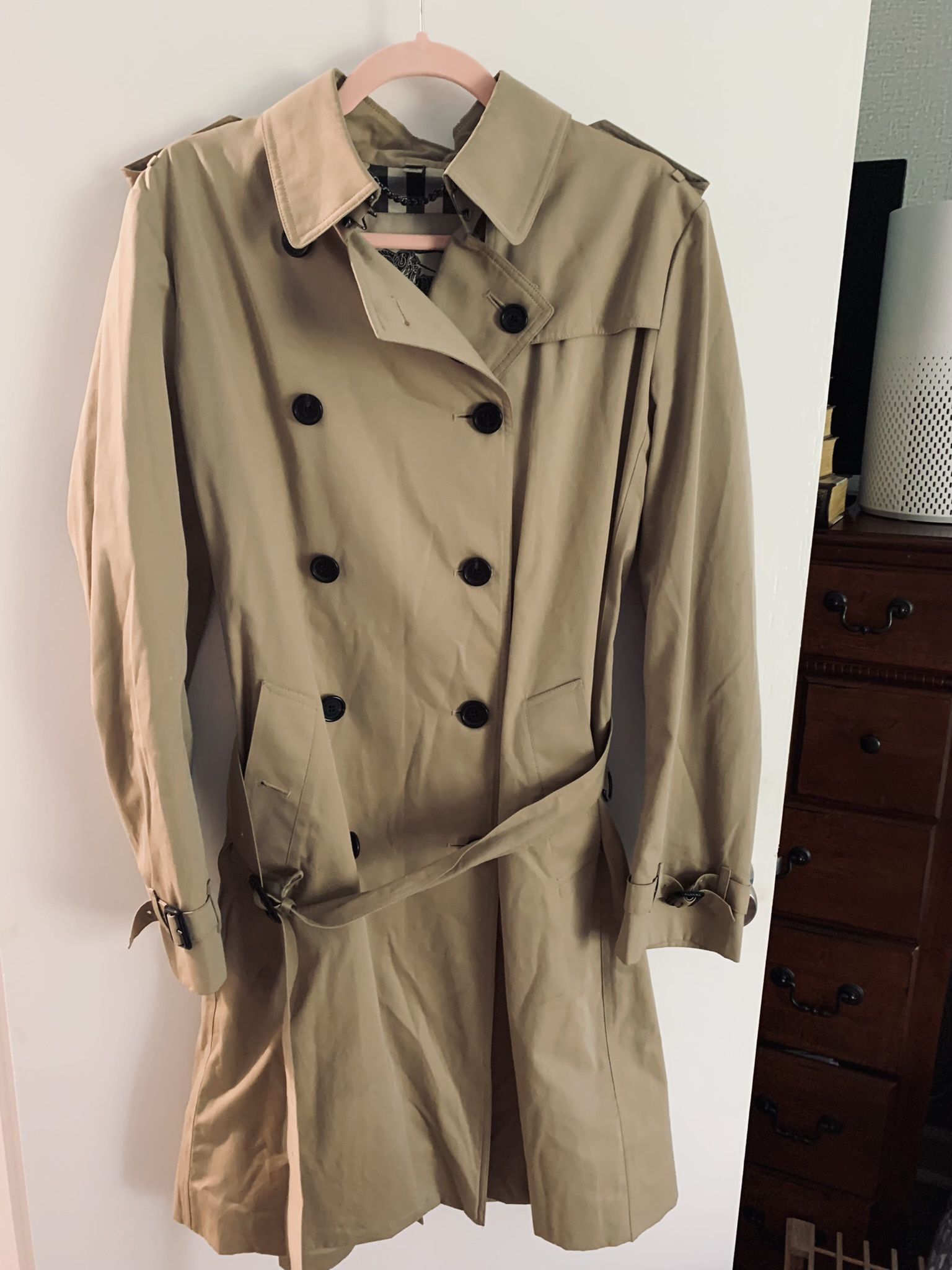 Trench coat 