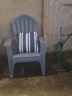 Lawn chairs with pillows